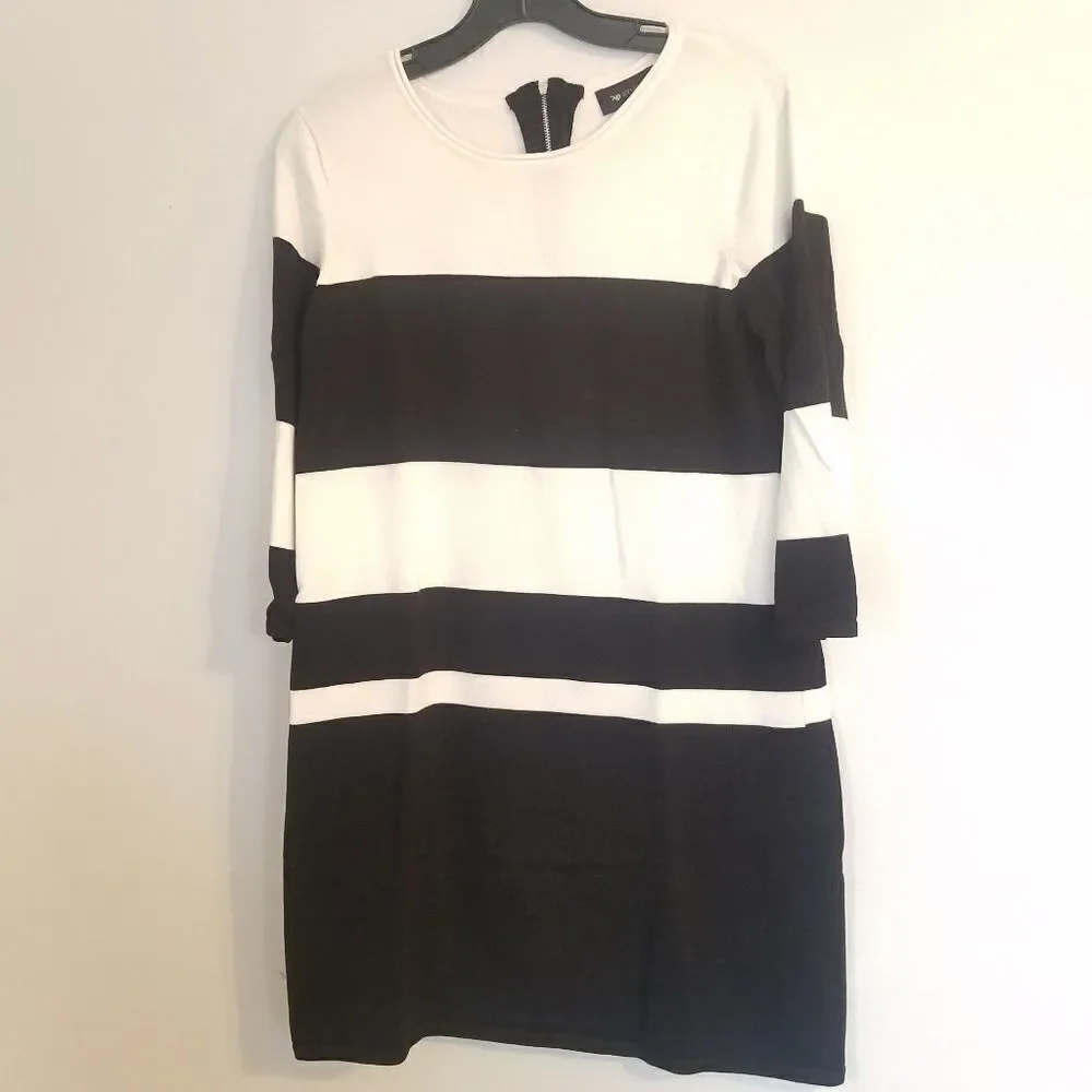AB Studios Contrasting Black and White Color Block Knit Dress
